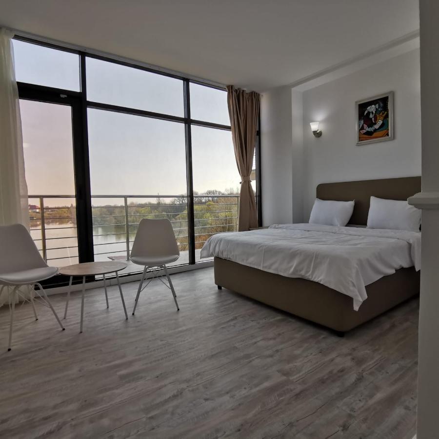 Hotel Zimbru Snagov Tincabesti Kültér fotó