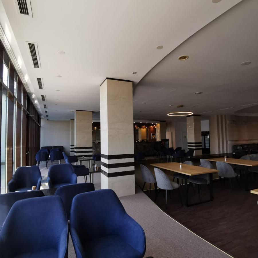 Hotel Zimbru Snagov Tincabesti Kültér fotó